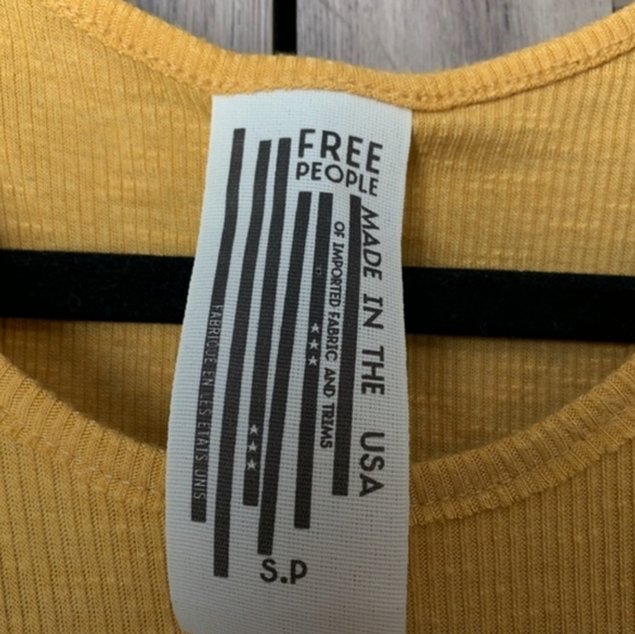 Free People Razorback Ribbed Loose Swing Tank Yellow Small - Picture 2 of 2